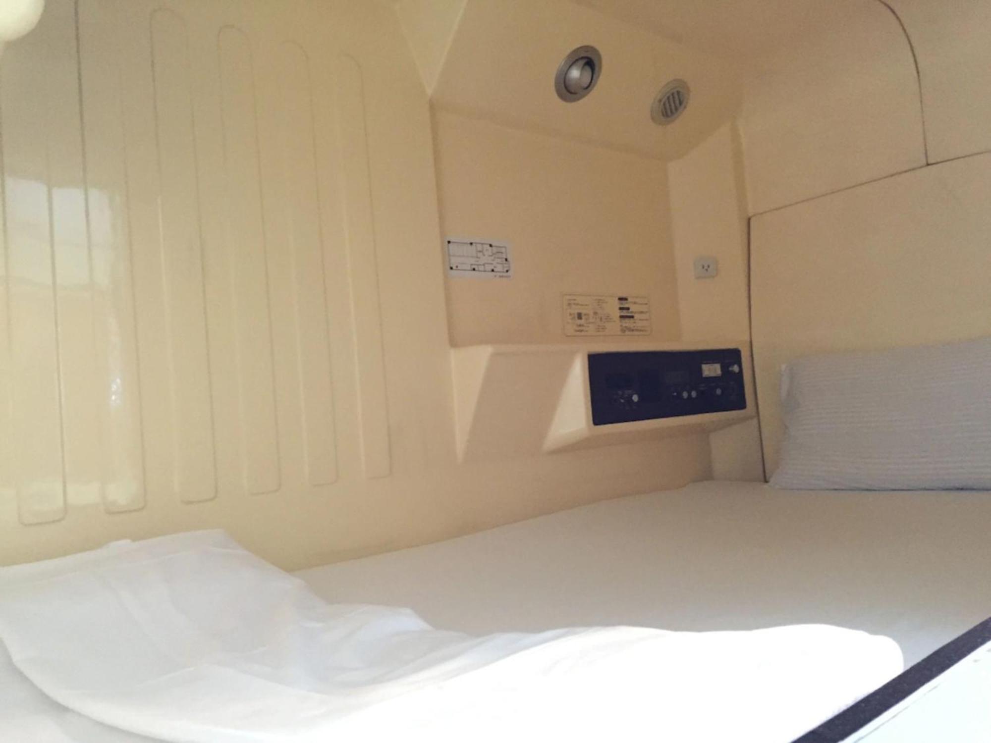 Male Only Capsule Inn Hamamatsucho - Vacation Stay 68799V Tóquio Exterior foto